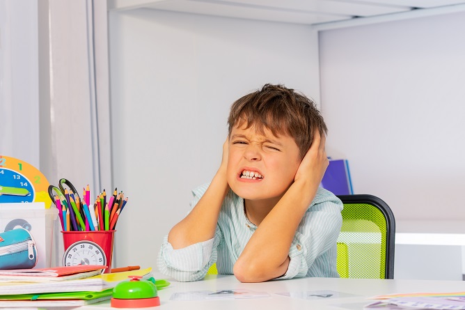 how-to-manage-tantrums-in-children-with-asd